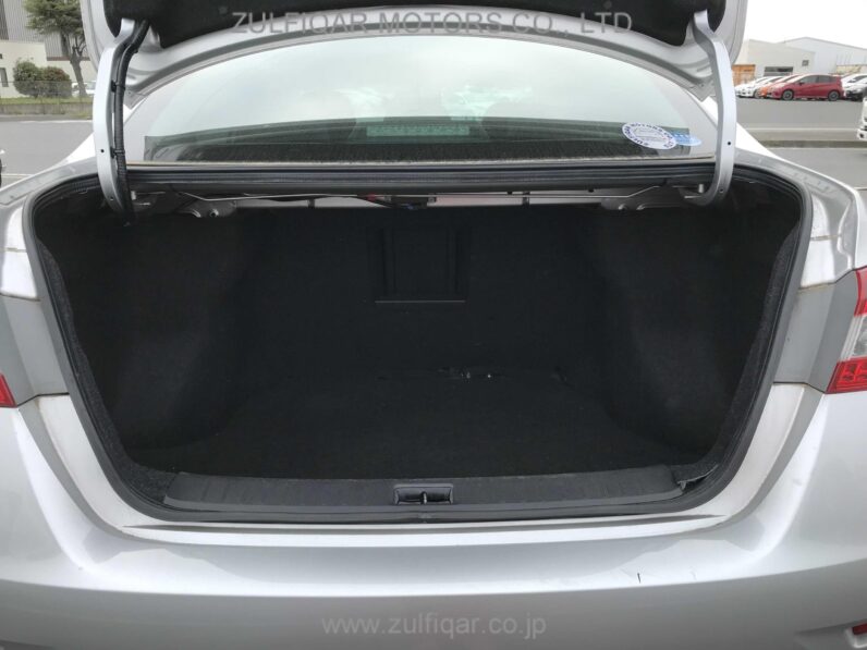 
								2020 Nissan Sylphy S 1.8L full									