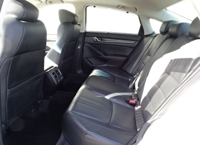 
								2022 Honda Accord 2.0L iVtec full									