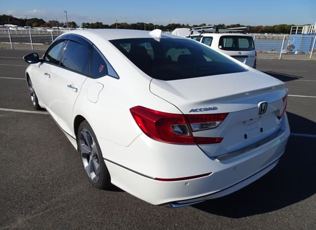
								2022 Honda Accord 2.0L iVtec full									