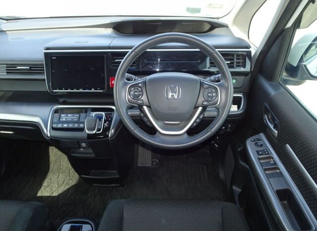 
								2019 Honda Step Wagon Spada full									