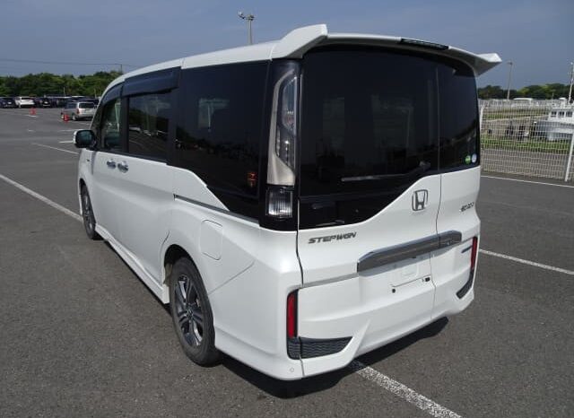 
								2019 Honda Step Wagon Spada full									