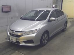 2015 Honda Grace 1.5L EX