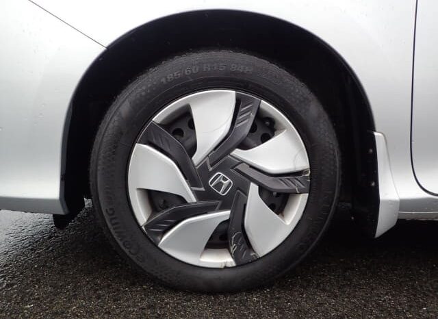 
								2015 Honda Grace 1.5L EX full									