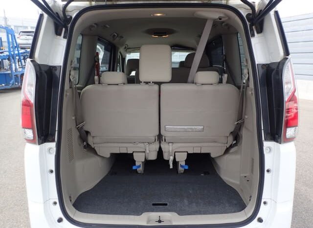 
								2019 Nissan Serena full									
