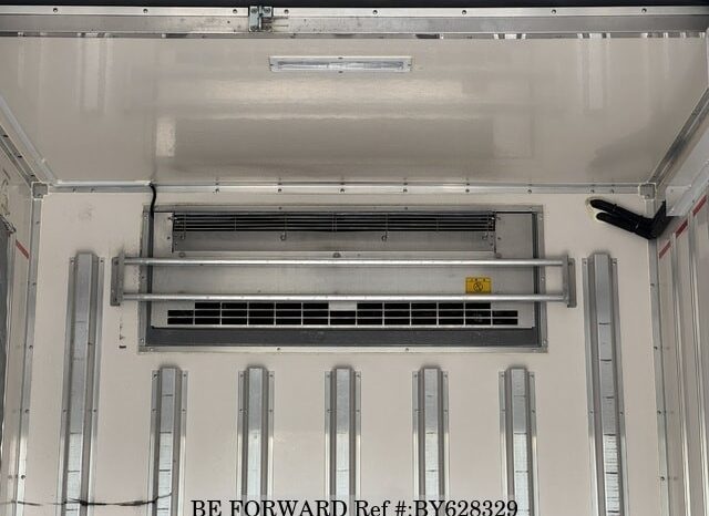 
								2020 Isuzu Elf freezer truck full									