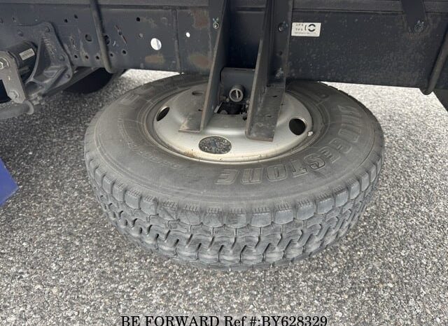 
								2020 Isuzu Elf freezer truck full									