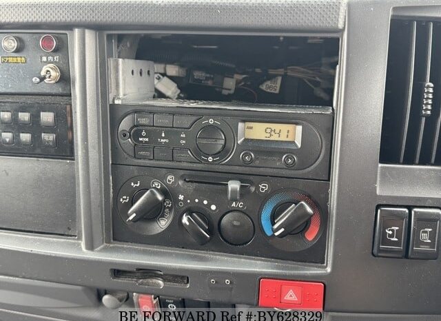 
								2020 Isuzu Elf freezer truck full									