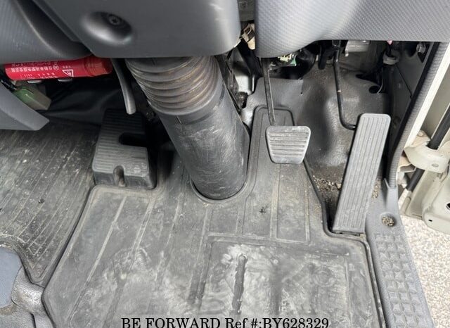 
								2020 Isuzu Elf freezer truck full									