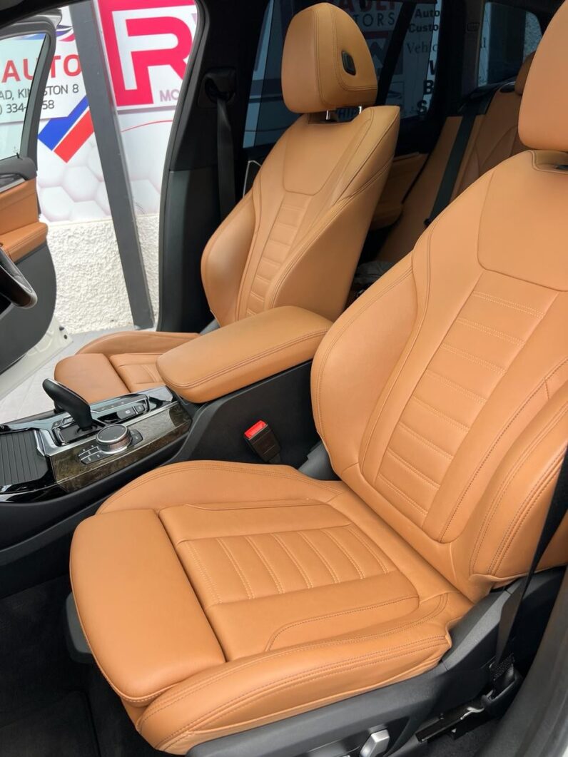 
								2021 BMW X3 20d M Sport full									