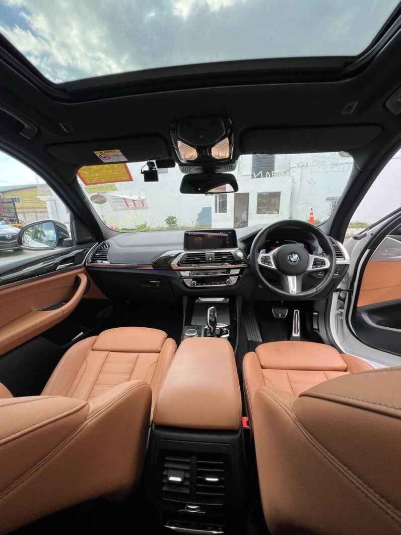 
								2021 BMW X3 20d M Sport full									