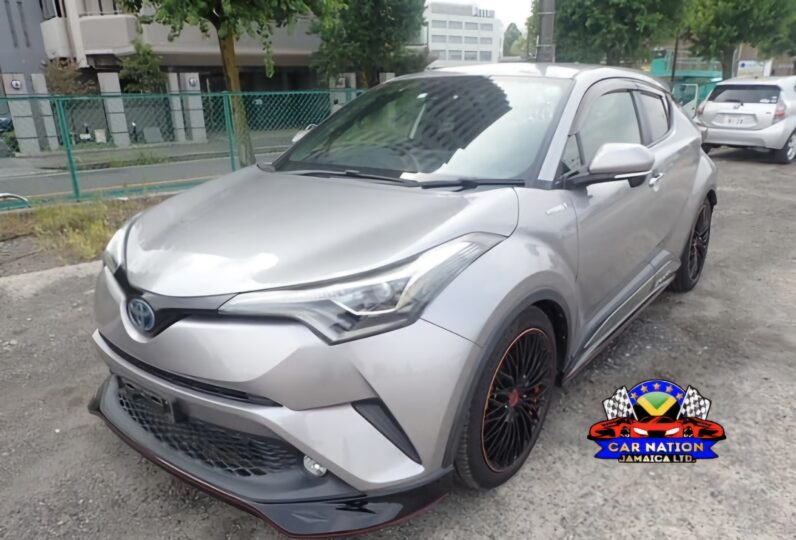 
								2018 Toyota CH-R Sport 1.8L full									