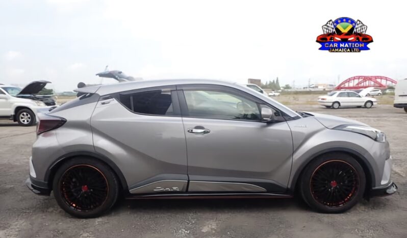 
								2018 Toyota CH-R Sport 1.8L full									