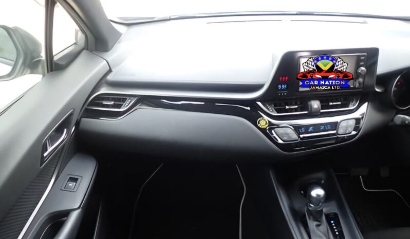 
								2018 Toyota CH-R Sport 1.8L full									