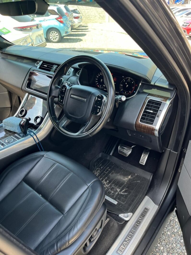 
								2019 Land Rover Range Rover Sport 5.0L V8 full									