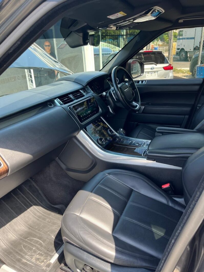 
								2019 Land Rover Range Rover Sport 5.0L V8 full									