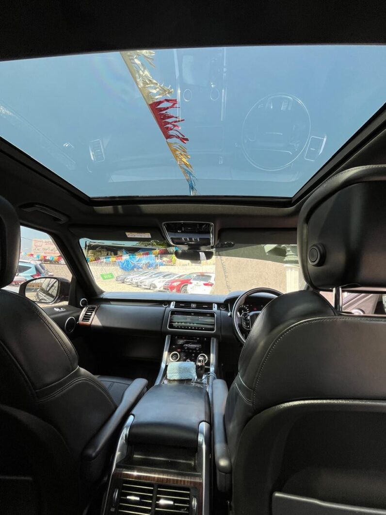 
								2019 Land Rover Range Rover Sport 5.0L V8 full									