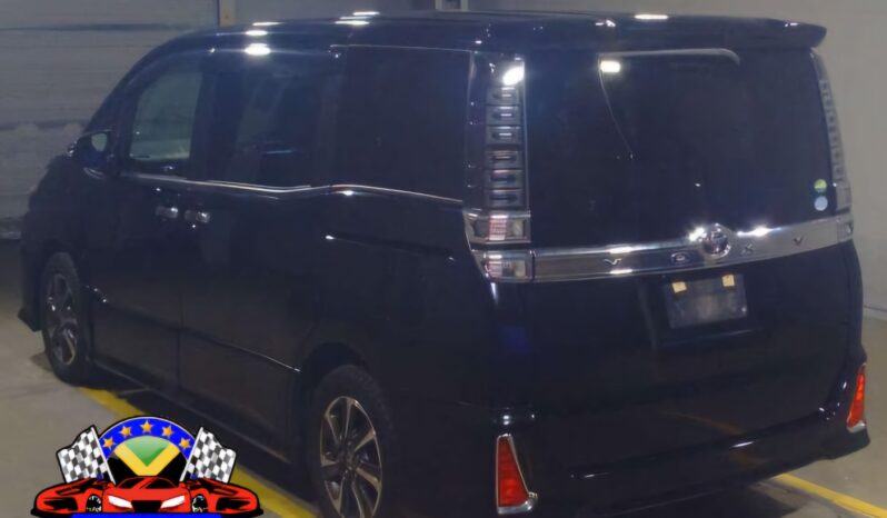 
								2020 Toyota Voxy ZS Kirameki 2.0L full									