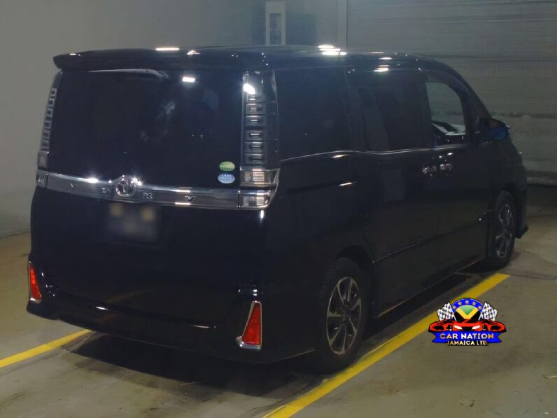 
								2020 Toyota Voxy ZS Kirameki 2.0L full									