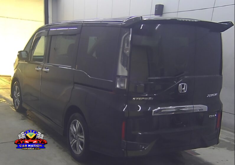 
								2021 Honda Step Wagon Spada full									