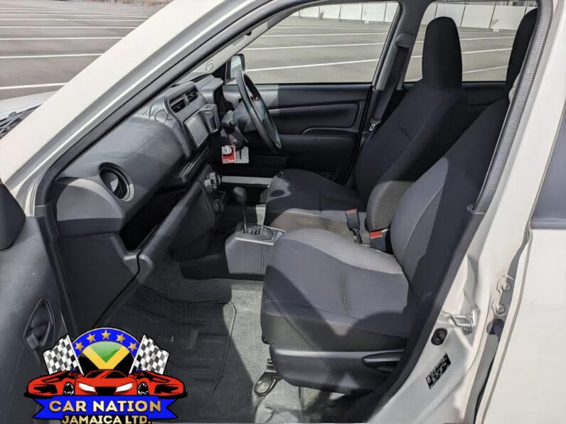 
								2020 Toyota Probox 1.5GL full									