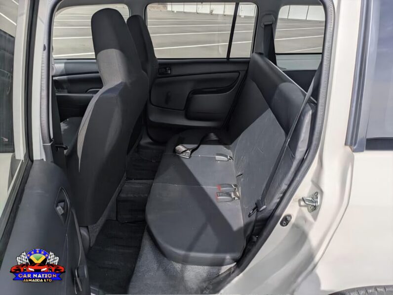 
								2020 Toyota Probox 1.5GL full									