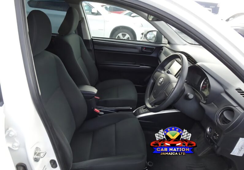 
								2020 Toyota Fielder EX 1.5L full									