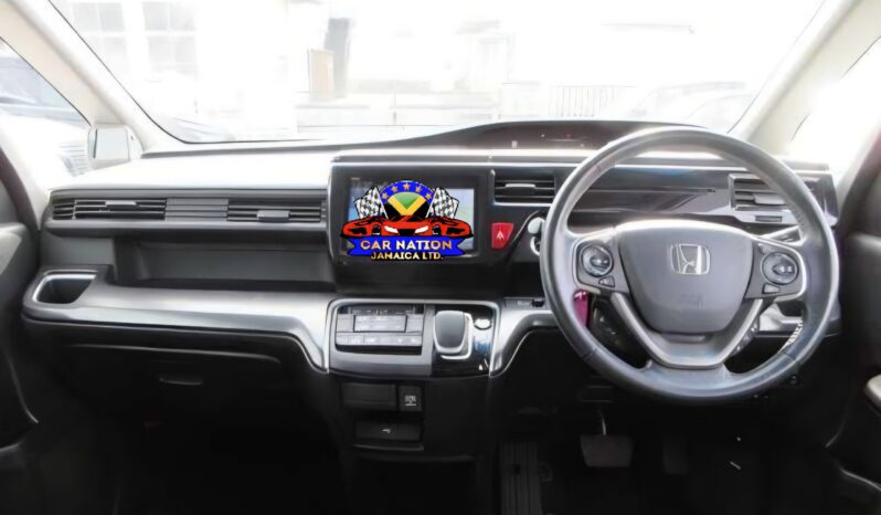 
								2019 Honda Step Wagon Spada full									