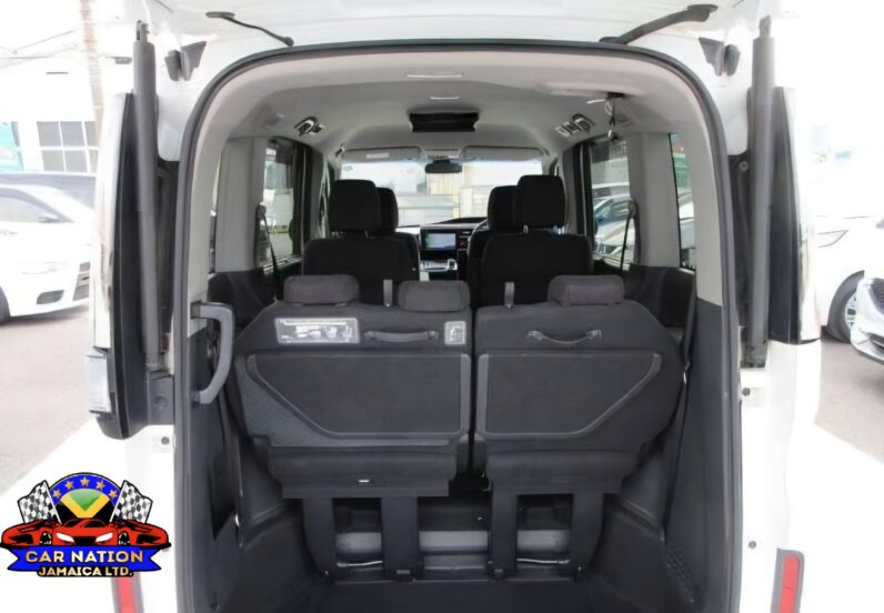 
								2019 Honda Step Wagon Spada full									