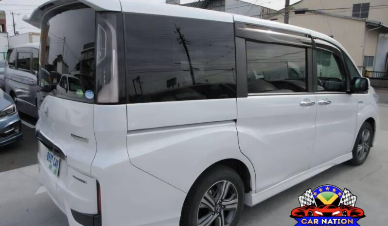 
								2019 Honda Step Wagon Spada full									