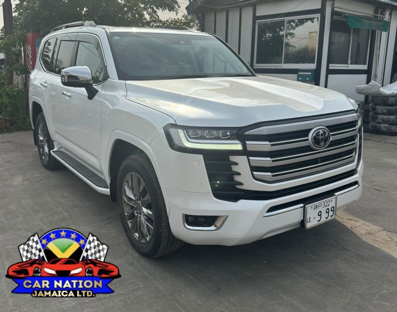 
								2024 Toyota Land Cruiser ZX 3.3L, Sunroof (300 SERIES) full									