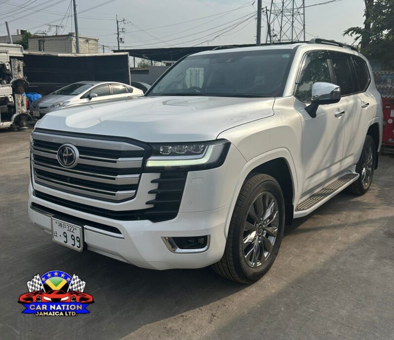 
								2024 Toyota Land Cruiser ZX 3.3L, Sunroof (300 SERIES) full									