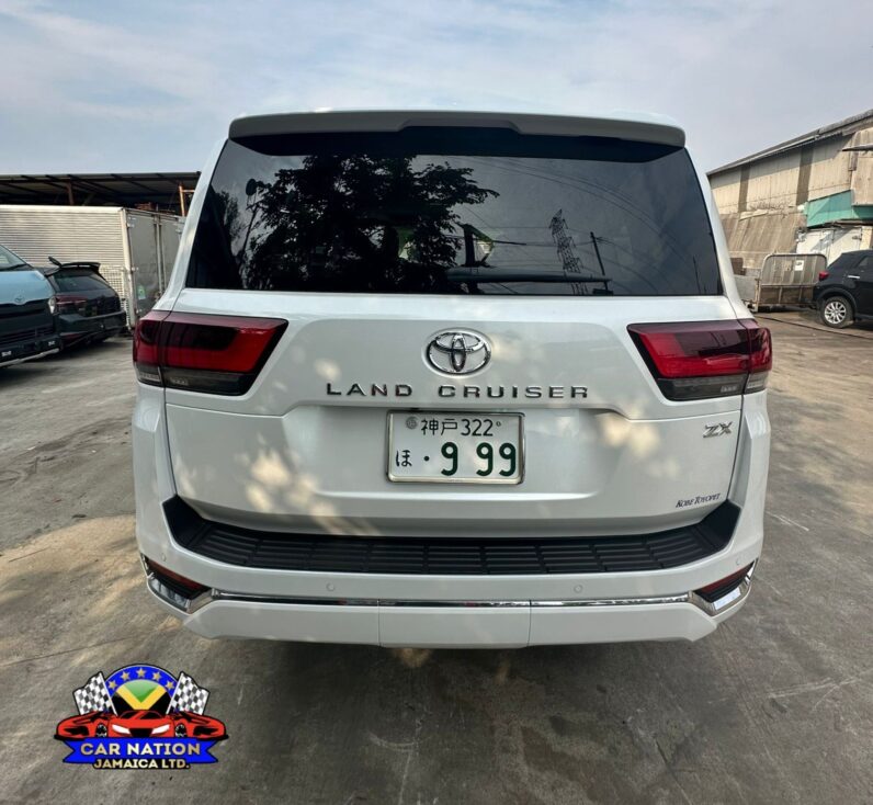 
								2024 Toyota Land Cruiser ZX 3.3L, Sunroof (300 SERIES) full									