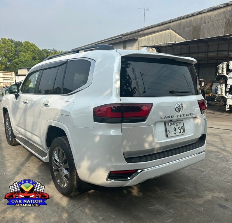 
								2024 Toyota Land Cruiser ZX 3.3L, Sunroof (300 SERIES) full									