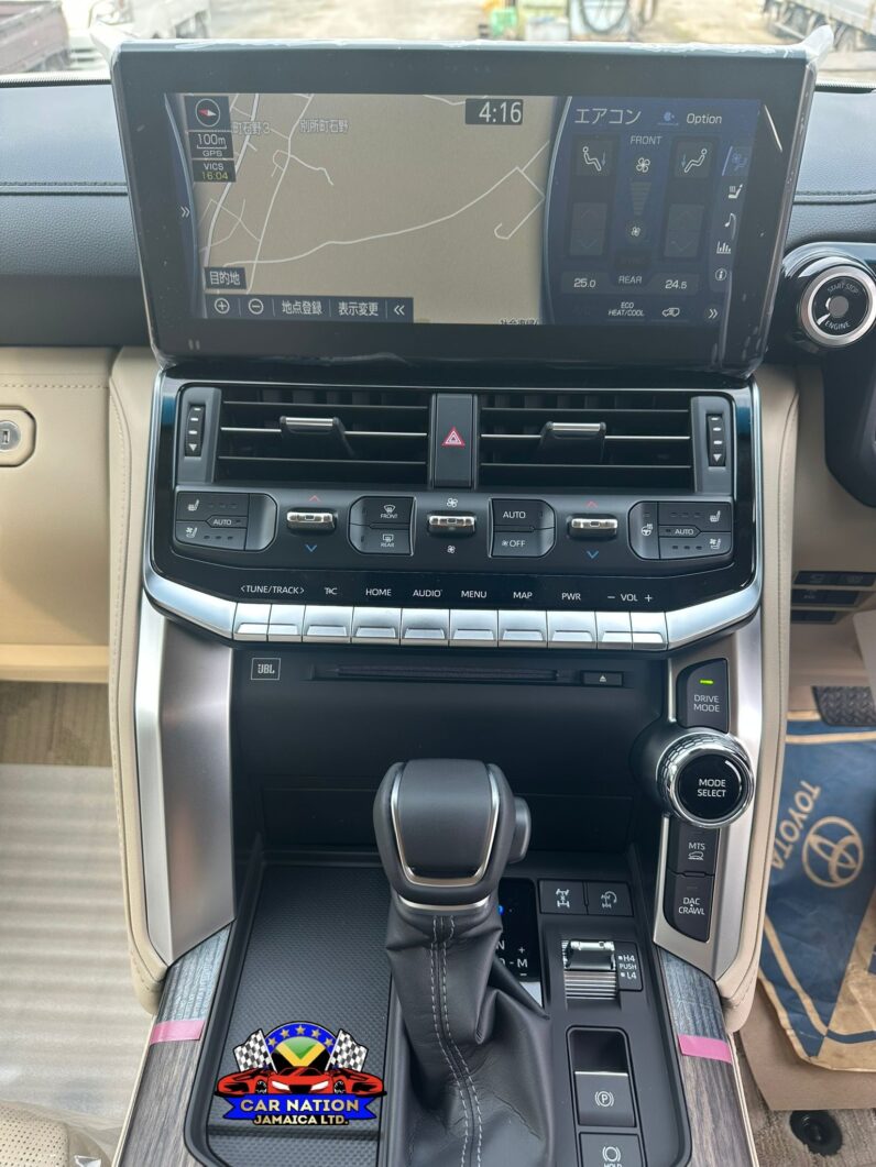 
								2024 Toyota Land Cruiser ZX 3.3L, Sunroof (300 SERIES) full									