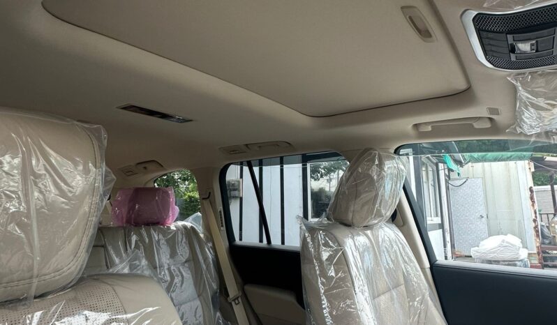 
								2024 Toyota Land Cruiser ZX 3.3L, Sunroof (300 SERIES) full									