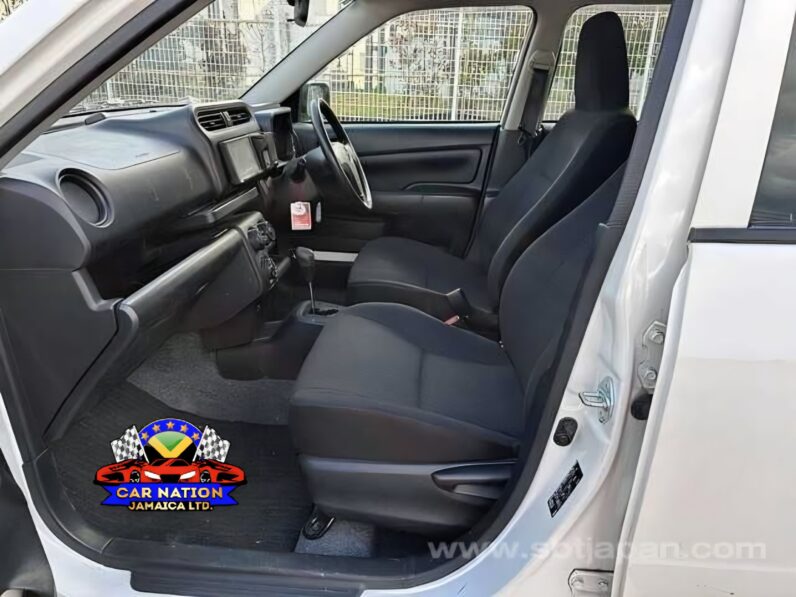 
								2020 Toyota Probox GL 1.5L full									