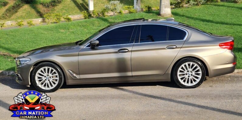 
								2018 BMW 530I Luxury Line (Sunroof) full									