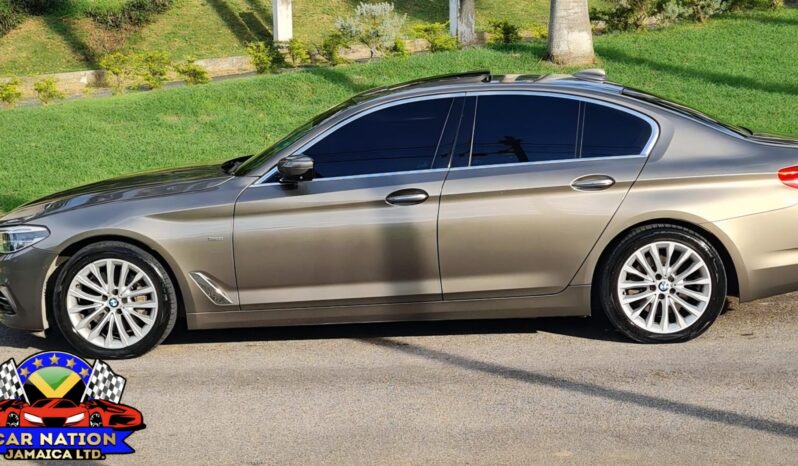 
								2018 BMW 530I Luxury Line (Sunroof) full									