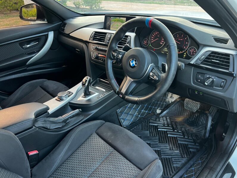 
								2016 BMW 320d M Sport full									