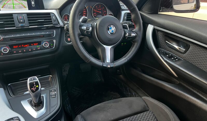 
								2016 BMW 320d M Sport full									