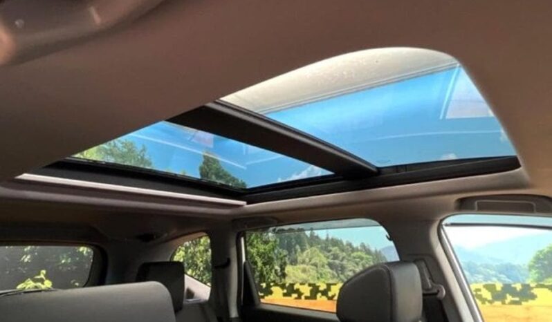 
								The 2020 Honda CR-V EX Masterpiece full									