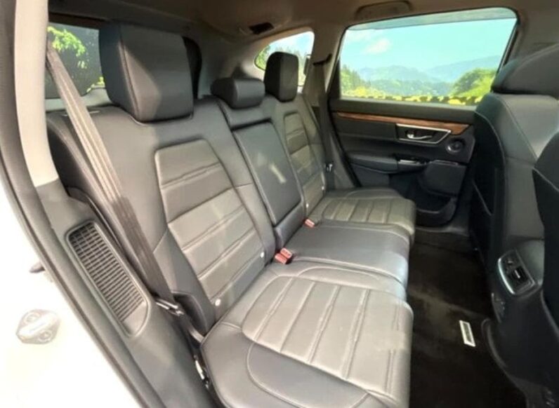 
								The 2020 Honda CR-V EX Masterpiece full									