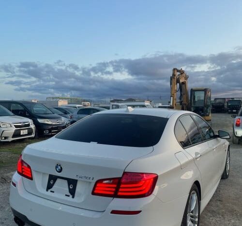 
								2016 BMW 528I M Sport full									