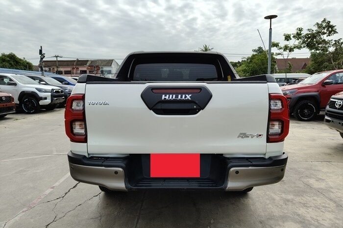 
								2021 Toyota Hilux Rocco full									