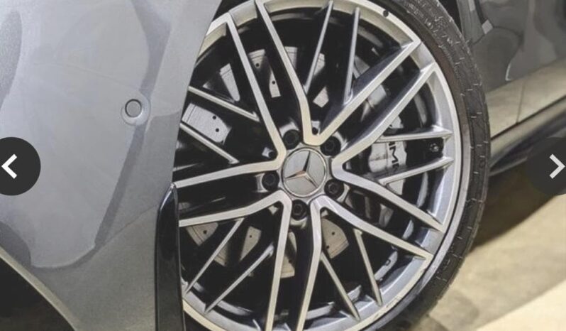 
								2023 Mercedes-AMG C43 full									