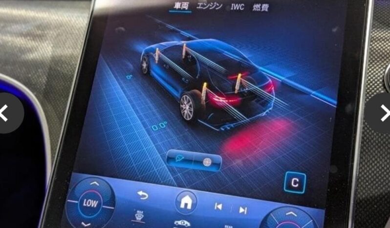 
								2023 Mercedes-AMG C43 full									