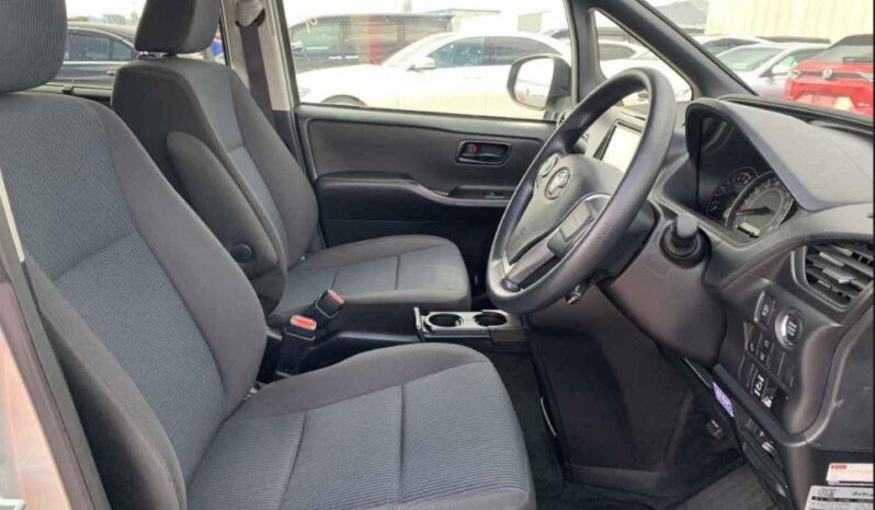 
								2022 Toyota Probox GL full									