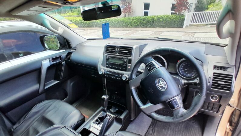 
								2010 Toyota Prado Landcruiser TX full									