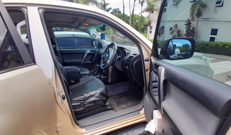 
								2010 Toyota Prado Landcruiser TX full									