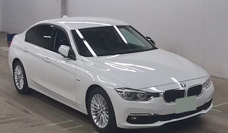 
								2016 BMW 320i (Luxury Line) full									